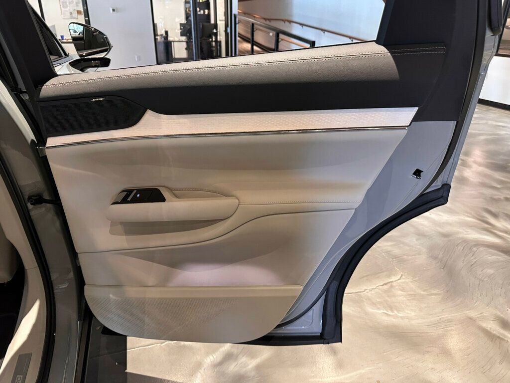 2025 Volvo EX90 TwinMotor/Ultra/AirSuspension/Htd&CldSeatMassageSeats/360Camera - 23042742 - 28