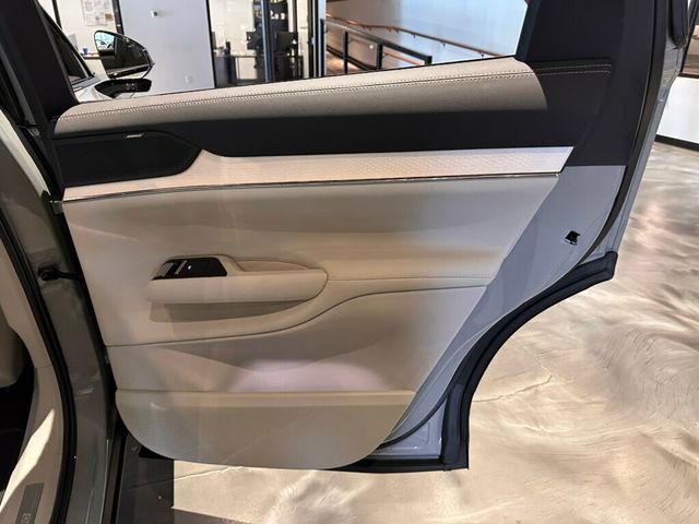 2025 Volvo EX90 TwinMotor/Ultra/AirSuspension/Htd&CldSeatMassageSeats/360Camera - 23042742 - 28