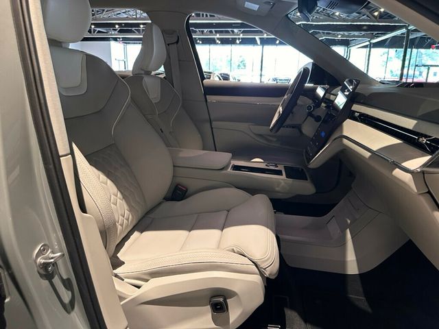 2025 Volvo EX90 TwinMotor/Ultra/AirSuspension/Htd&CldSeatMassageSeats/360Camera - 23042742 - 32