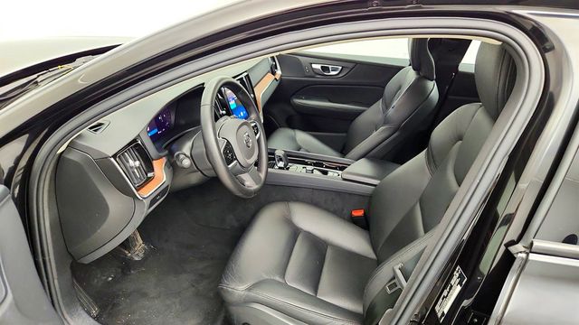 2025 Volvo S60 B5 AWD Plus - 23079156 - 16