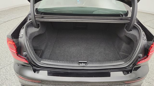 2025 Volvo S60 B5 AWD Plus - 23079156 - 17