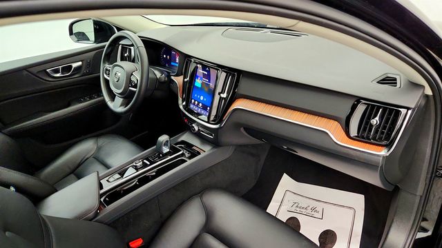 2025 Volvo S60 B5 AWD Plus - 23079156 - 20