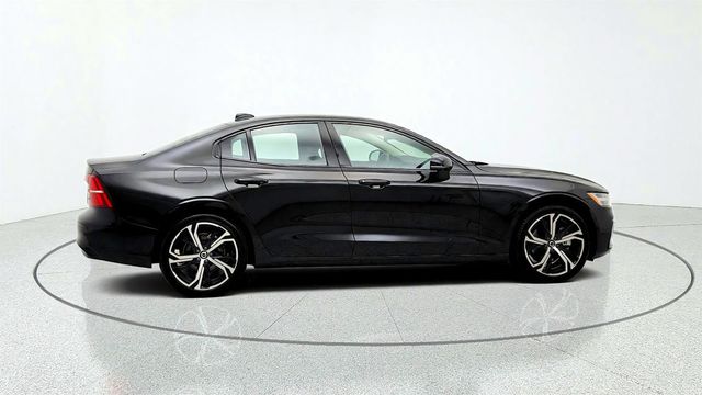 2025 Volvo S60 B5 AWD Plus - 23079156 - 3