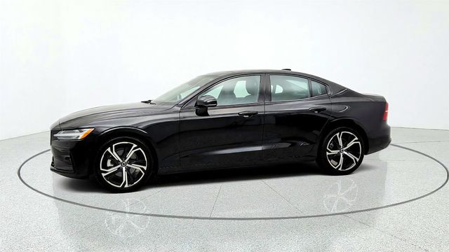 2025 Volvo S60 B5 AWD Plus w/ 19'' Black Diamond Cut Alloy Wheels & Climate Pkg - 23079156 - 7