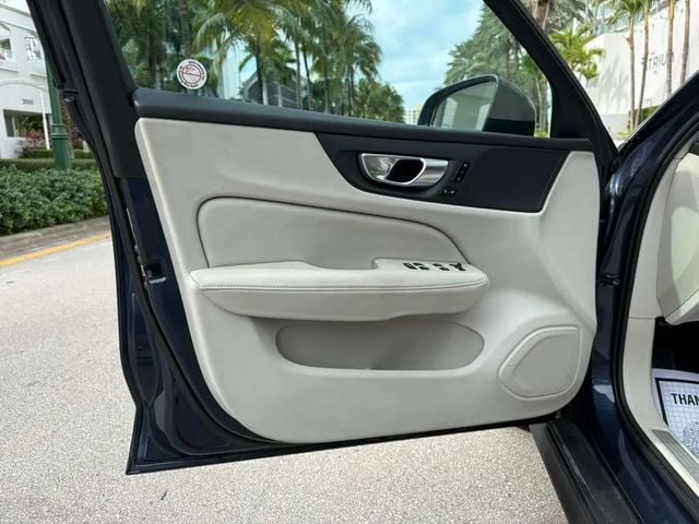 2025 Volvo V60 Cross Country B5 AWD Plus - 22958581 - 17