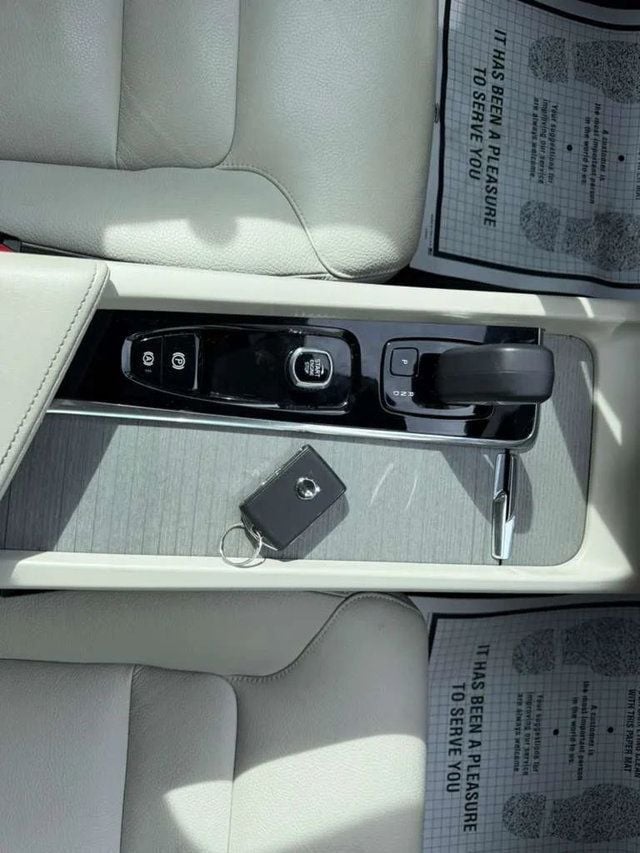 2025 Volvo V60 Cross Country B5 AWD Plus - 22958581 - 26