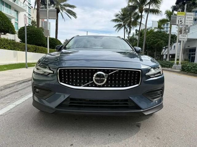 2025 Volvo V60 Cross Country B5 AWD Plus - 22958581 - 2