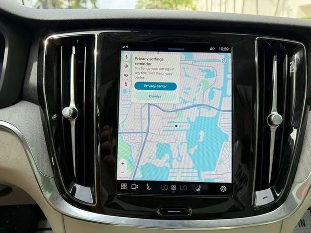 2025 Volvo V60 Cross Country B5 AWD Plus - 22958581 - 35