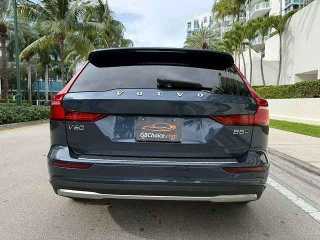 2025 Volvo V60 Cross Country B5 AWD Plus - 22958581 - 5