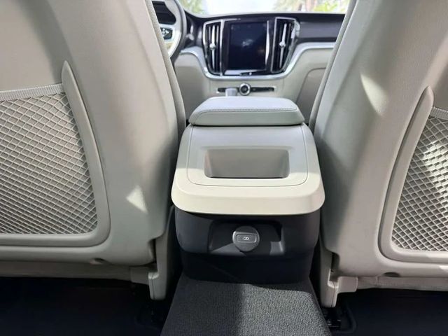 2025 Volvo V60 Cross Country B5 AWD Plus - 22958581 - 6