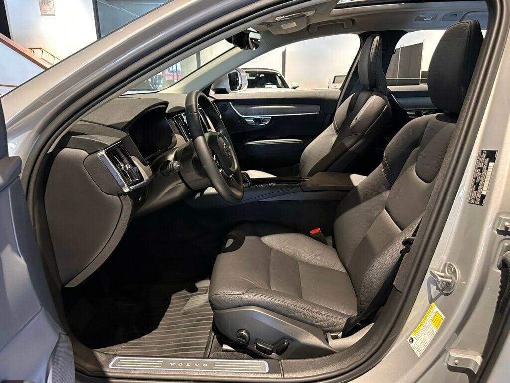 2025 Volvo V90 Cross Country B6/AWD/Plus/AdapCruise/PanoRoof/360Cam/HtdSeats/LaneKeepAssist - 23036910 - 14