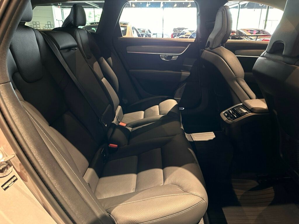 2025 Volvo V90 Cross Country B6/AWD/Plus/AdapCruise/PanoRoof/360Cam/HtdSeats/LaneKeepAssist - 23036910 - 27