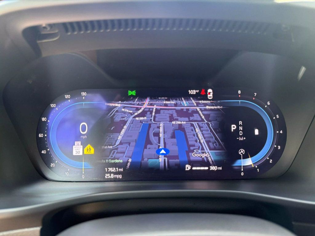 2025 Volvo XC40 B5 AWD Core Bright Theme - 22853932 - 30