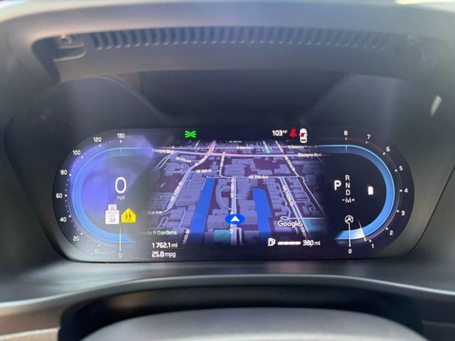 2025 Volvo XC40 B5 AWD Core Bright Theme - 22853932 - 30