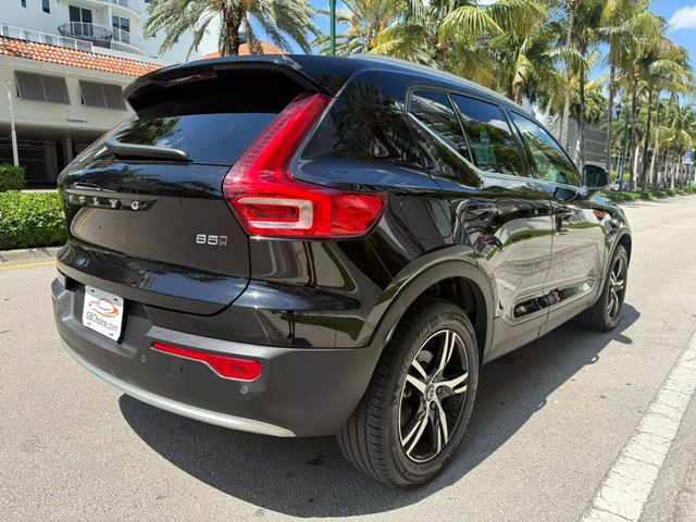 2025 Volvo XC40 B5 AWD Core Bright Theme - 22853932 - 4