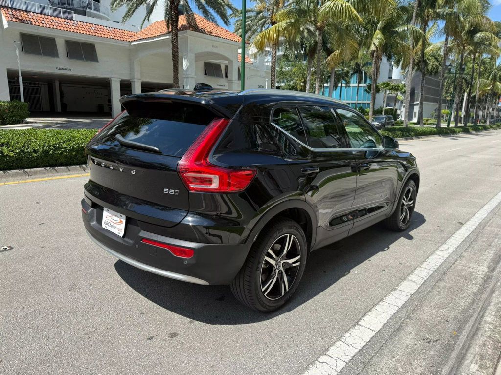 2025 Volvo XC40 B5 AWD Core Bright Theme - 22853932 - 5