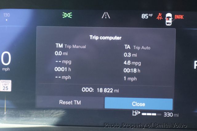 2025 Volvo XC40 B5 AWD Core Bright Theme - 23008376 - 23