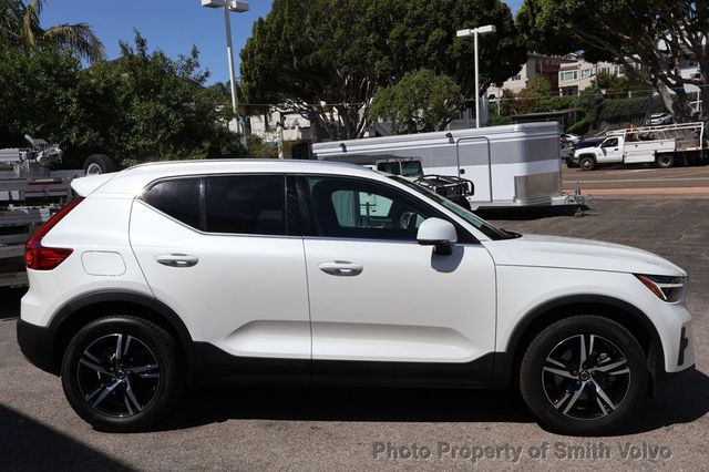 2025 Volvo XC40 B5 AWD Core Bright Theme - 23008376 - 5