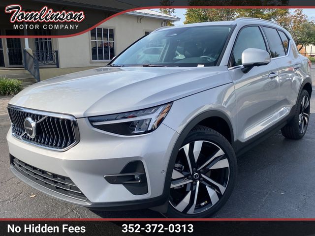 2025 Volvo XC40 B5 AWD Plus Bright Theme - 22943768 - 0