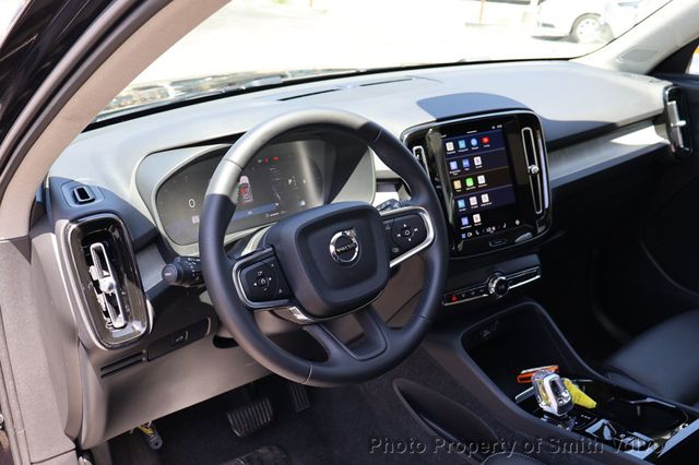 2025 Volvo XC40 B5 AWD Plus Bright Theme - 23019800 - 9