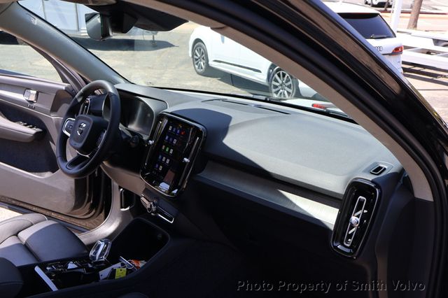 2025 Volvo XC40 B5 AWD Plus Bright Theme - 23019800 - 15