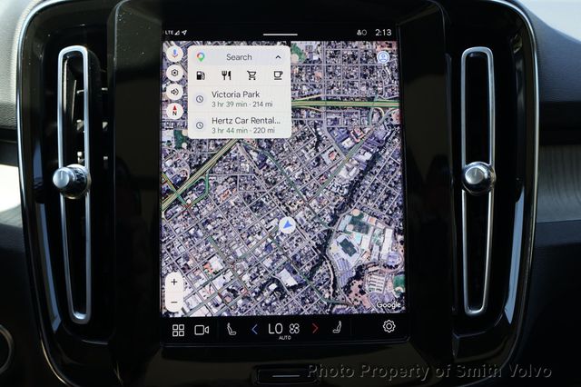 2025 Volvo XC40 B5 AWD Plus Bright Theme - 23019800 - 24