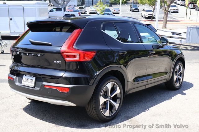 2025 Volvo XC40 B5 AWD Plus Bright Theme - 23019800 - 4