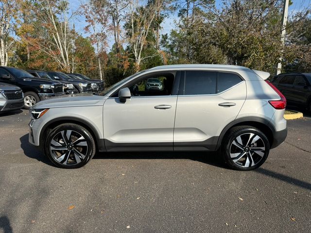 2025 Volvo XC40 B5 AWD Plus Bright Theme - 22954438 - 1