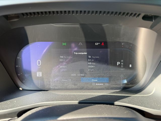 2025 Volvo XC40 B5 AWD Plus Bright Theme - 22954438 - 3