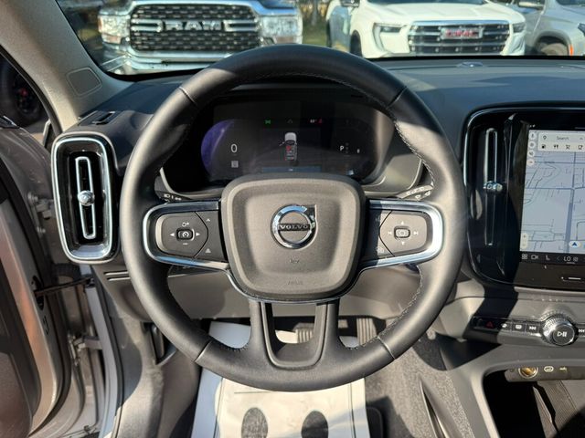 2025 Volvo XC40 B5 AWD Plus Bright Theme - 22954438 - 5