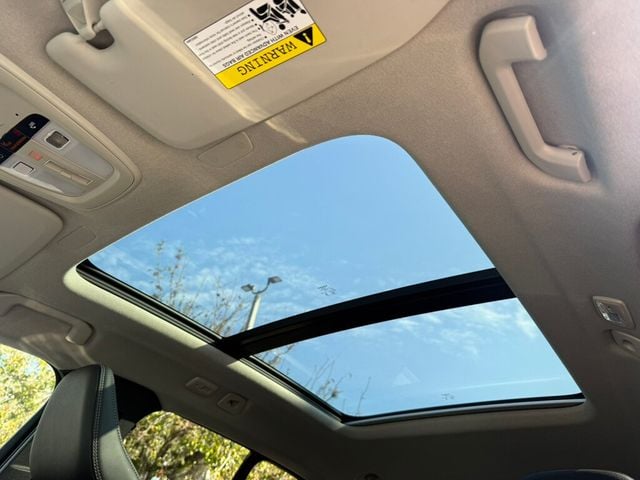 2025 Volvo XC40 B5 AWD Plus Bright Theme - 22954438 - 7