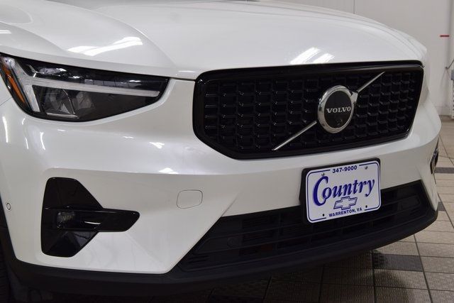 2025 Volvo XC40 B5 AWD Plus Dark Theme - 22953540 - 12