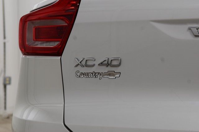 2025 Volvo XC40 B5 AWD Plus Dark Theme - 22953540 - 21