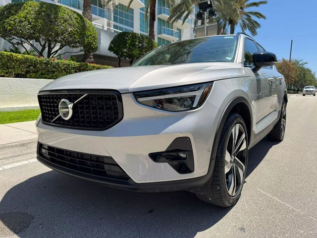 2025 Volvo XC40 B5 AWD Plus Dark Theme - 22848517 - 12