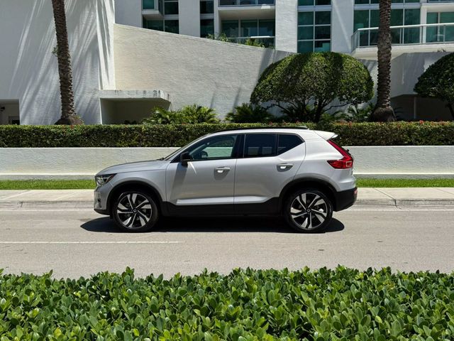 2025 Volvo XC40 B5 AWD Plus Dark Theme - 22848517 - 6