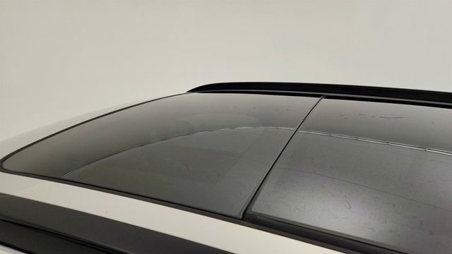 2025 Volvo XC40 B5 AWD Plus Dark Theme - 22965603 - 9