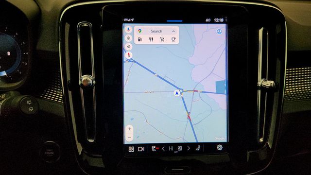 2025 Volvo XC40 B5 AWD Plus Dark Theme - 22965603 - 20