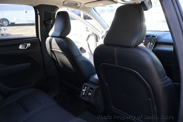 2025 Volvo XC40 B5 AWD Plus Dark Theme - 22940220 - 15