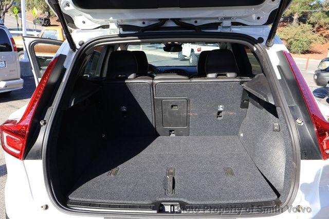 2025 Volvo XC40 B5 AWD Plus Dark Theme - 22940220 - 16