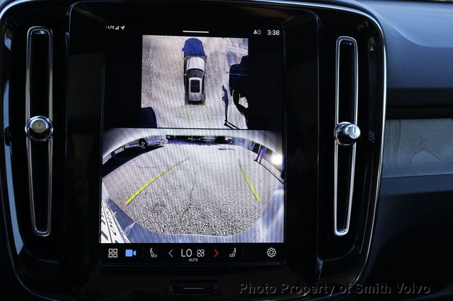 2025 Volvo XC40 B5 AWD Plus Dark Theme - 22940220 - 18