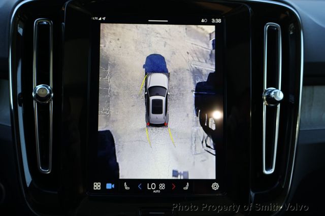 2025 Volvo XC40 B5 AWD Plus Dark Theme - 22940220 - 19