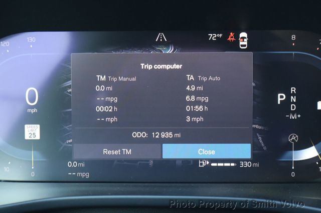 2025 Volvo XC40 B5 AWD Plus Dark Theme - 22940220 - 22