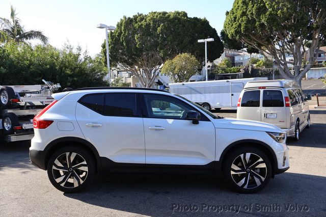 2025 Volvo XC40 B5 AWD Plus Dark Theme - 22940220 - 5