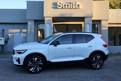 2025 Volvo XC40