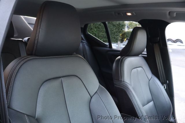 2025 Volvo XC40 B5 AWD Plus Dark Theme - 22943911 - 13
