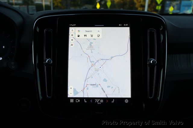 2025 Volvo XC40 B5 AWD Plus Dark Theme - 22943911 - 17