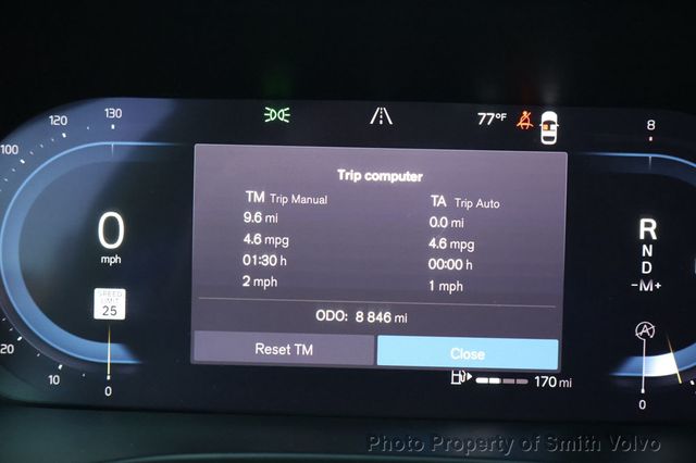 2025 Volvo XC40 B5 AWD Plus Dark Theme - 22943911 - 18