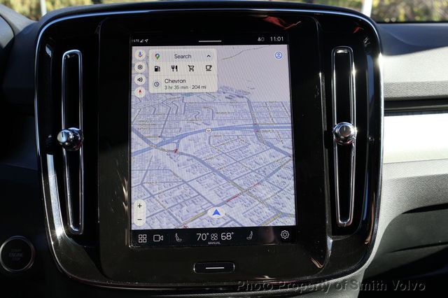 2025 Volvo XC40 B5 AWD Plus Dark Theme - 22959829 - 9