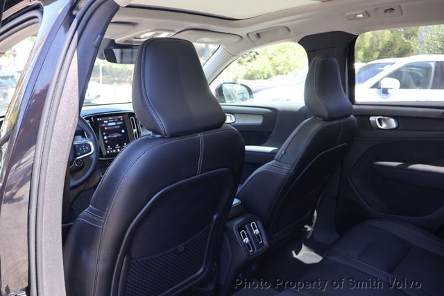2025 Volvo XC40 B5 AWD Plus Dark Theme - 23070992 - 12