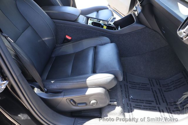 2025 Volvo XC40 B5 AWD Plus Dark Theme - 23070992 - 16